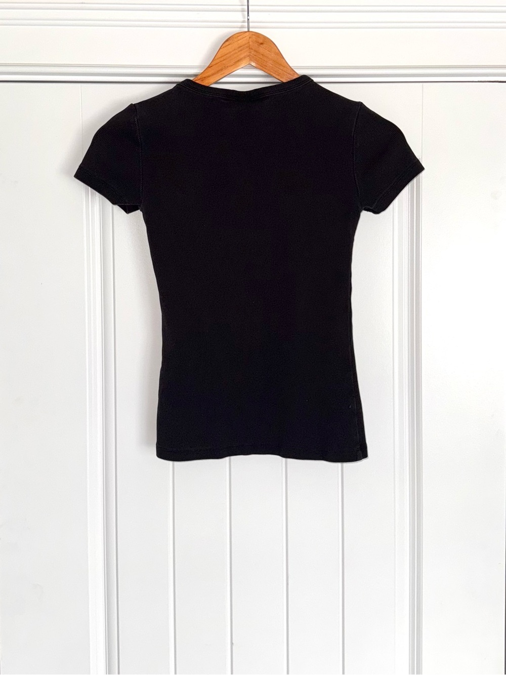 H&M Black Short-Sleeve Ribbed Tee - Picture 2 of 6
